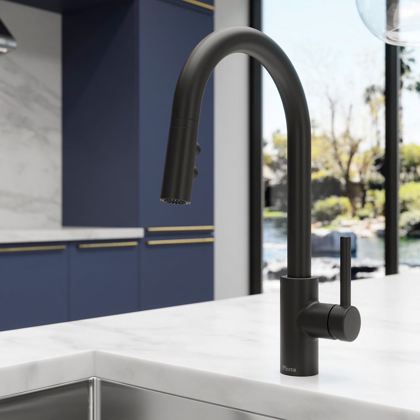 Pfister Stellen 1-Handle Pull-Down Kitchen Faucet in Matte Black Finish with Deck Plate