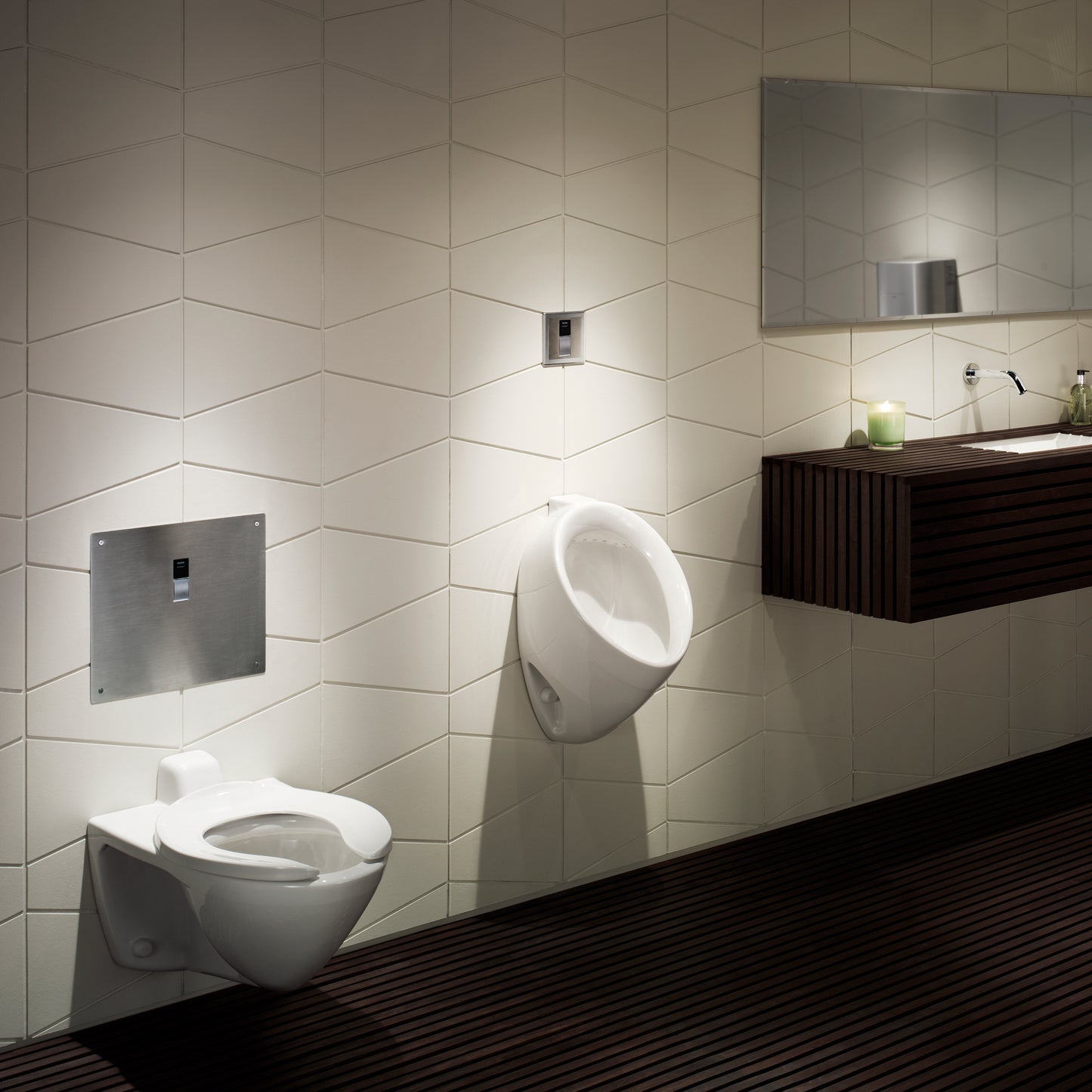 TOTO Ultra High Efficiency Commercial Washout ADA Urinal (Less Flush Valve)